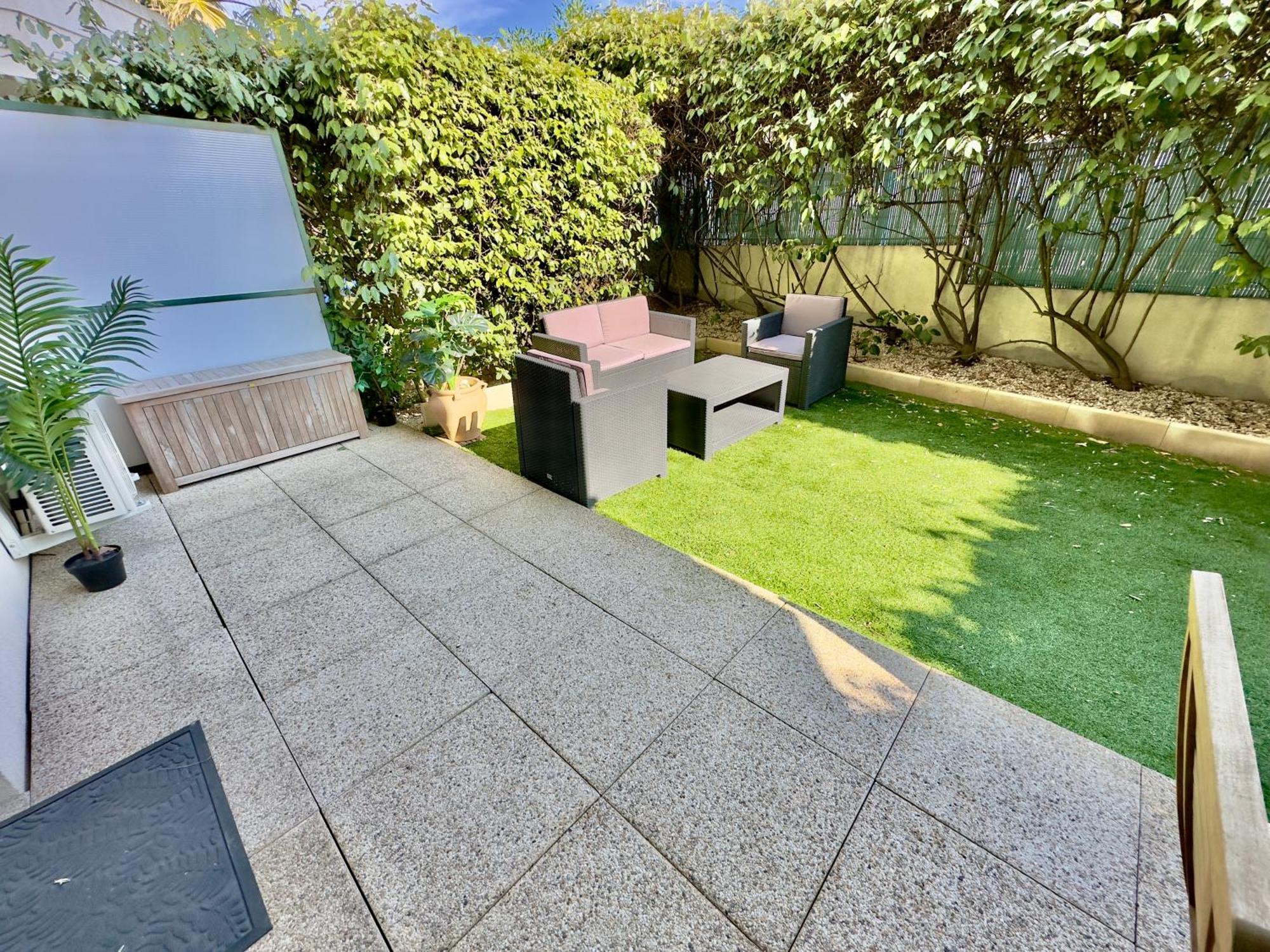 Regent Cote D'Azur Air-Conditioned, Pool, Garden & Parking Villeneuve-Loubet Bagian luar foto